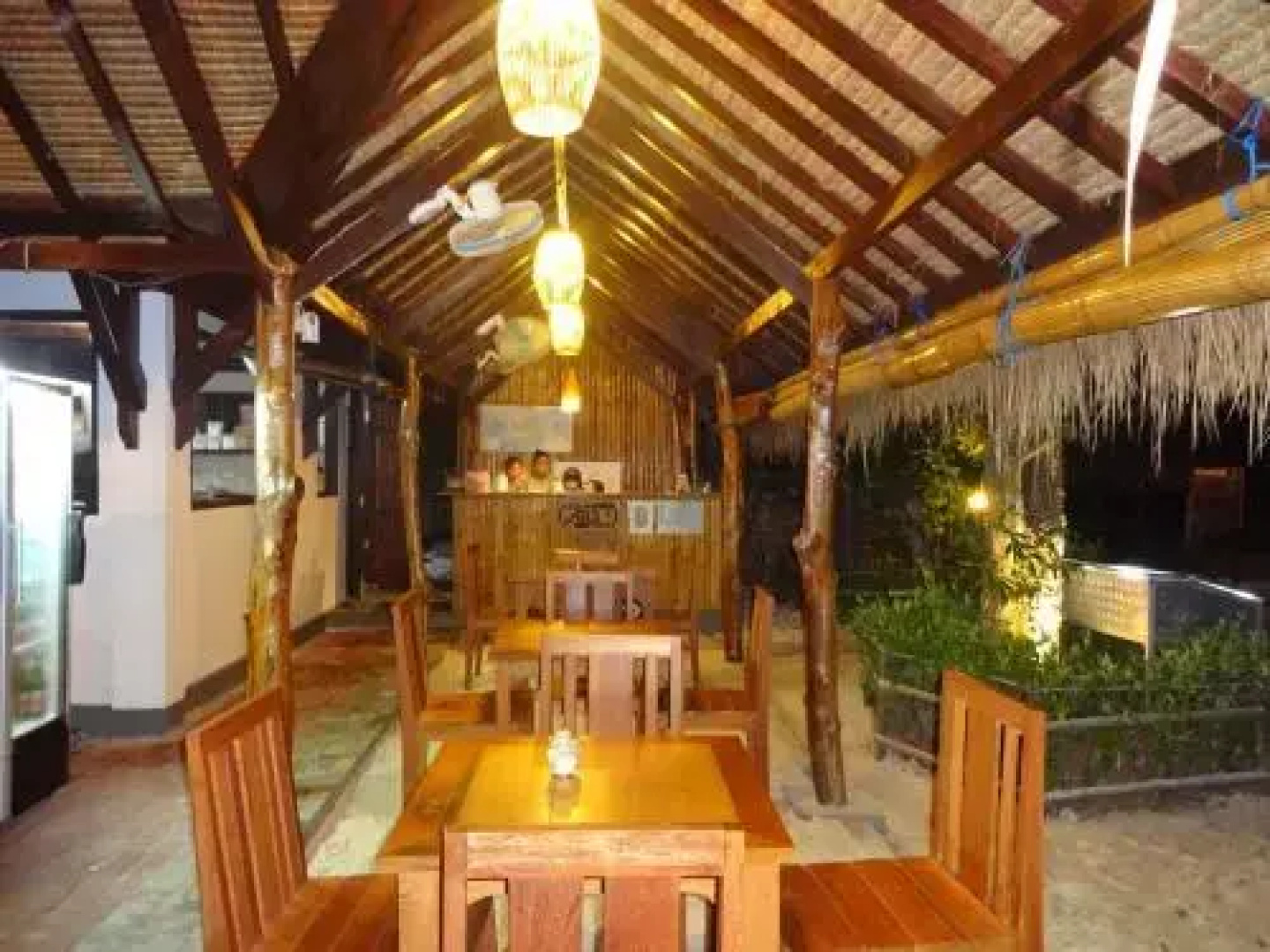 Ana Warung & Bungalows