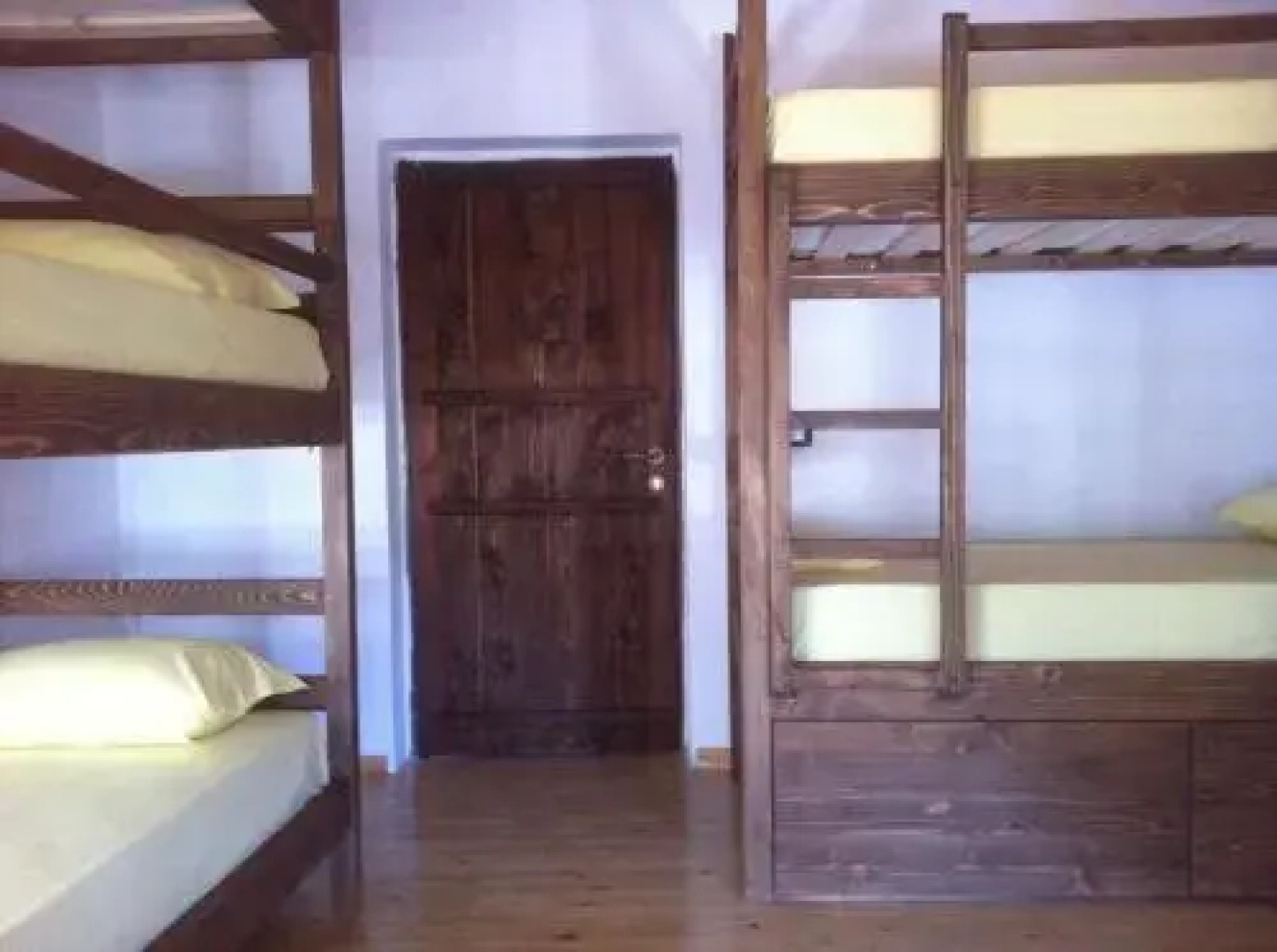 Hostel Mangalem