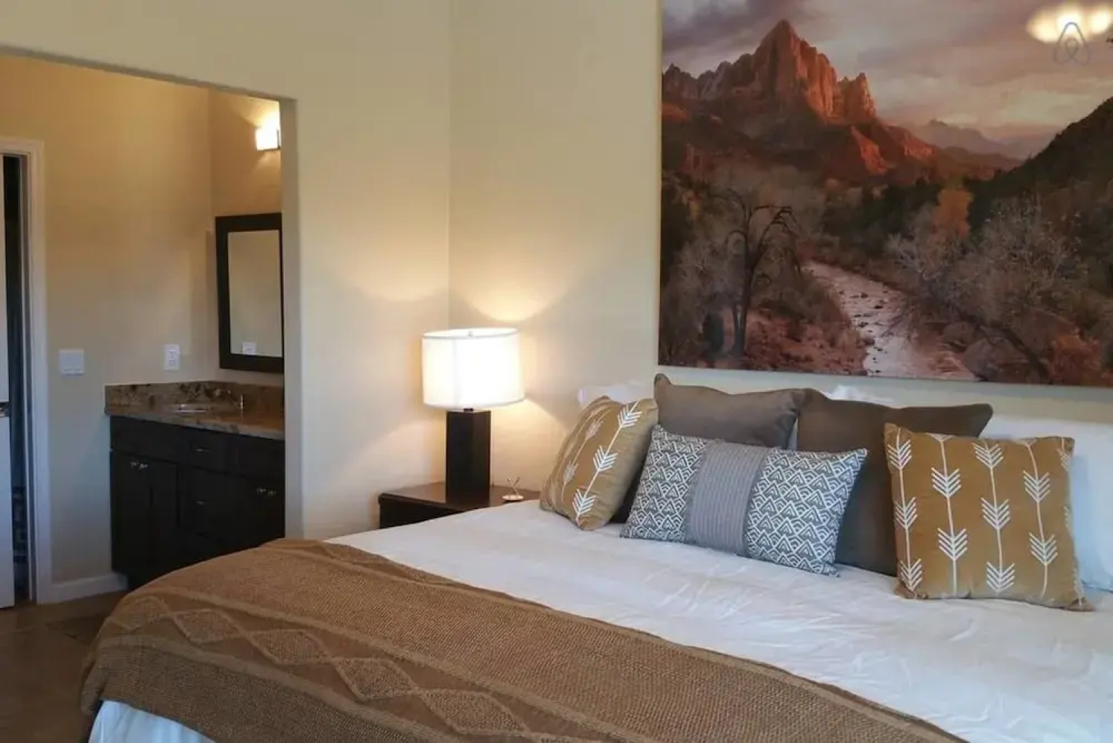 The Greens and Ventana Canyon 3115E