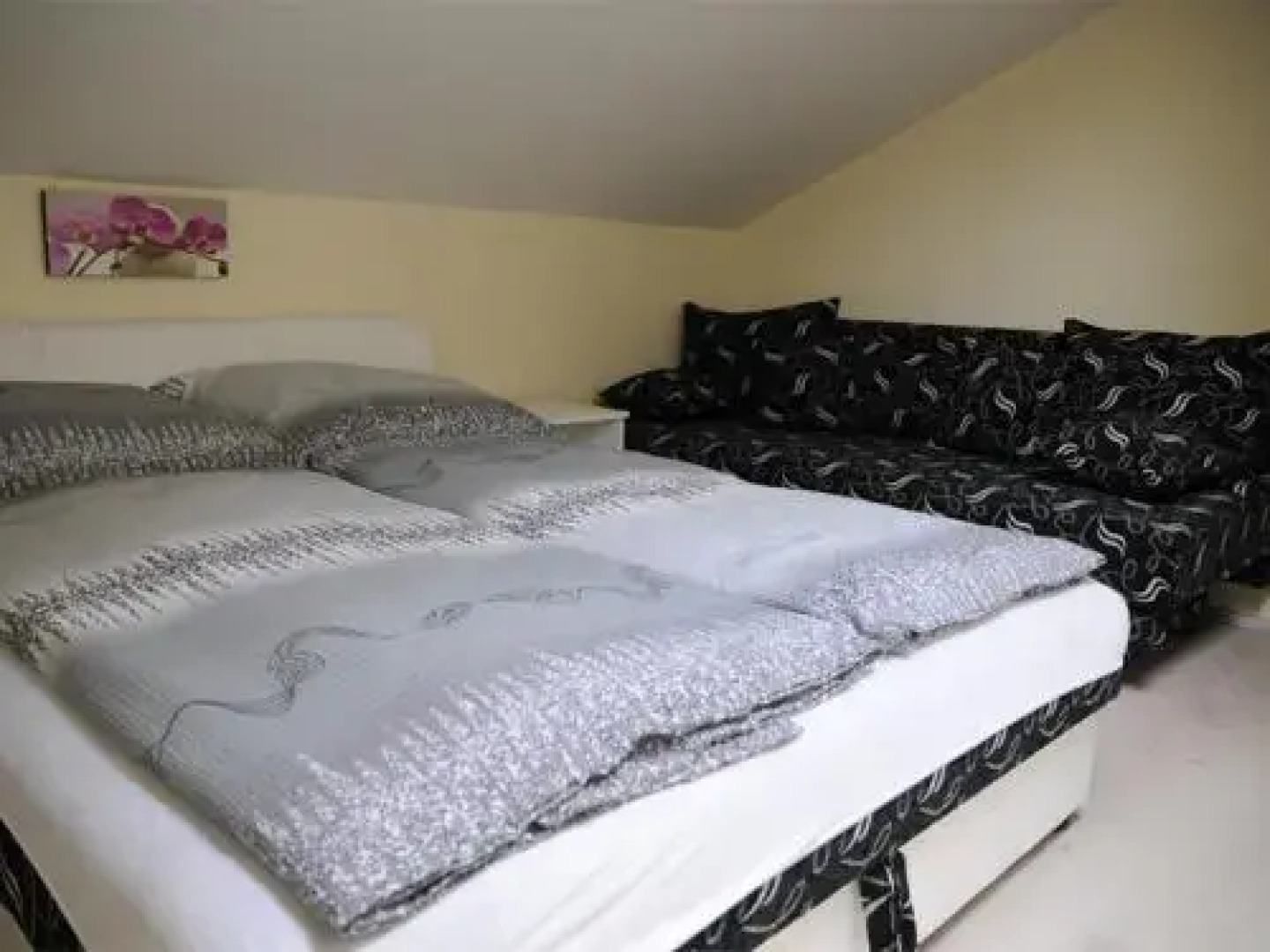 Tóparti Apartmanház