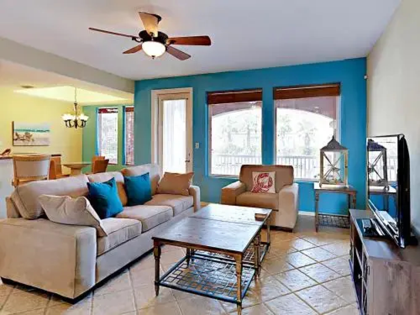 6 Harbor Town House - 3 Br townhouse by RedAwning