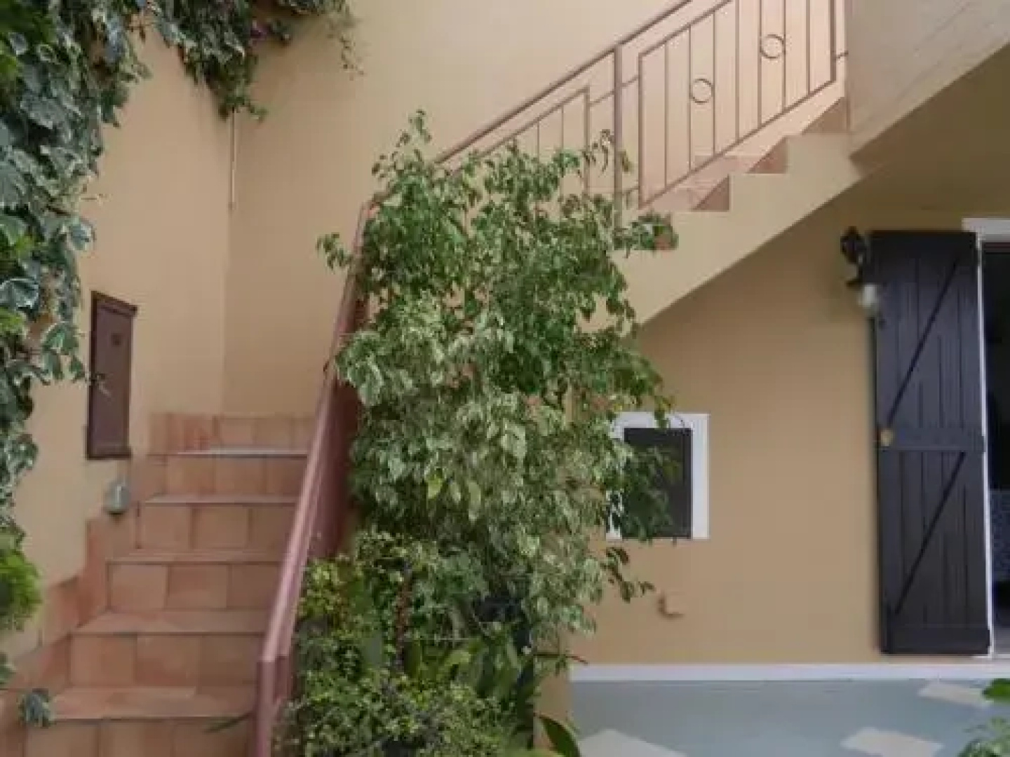 villa mariano monte nai