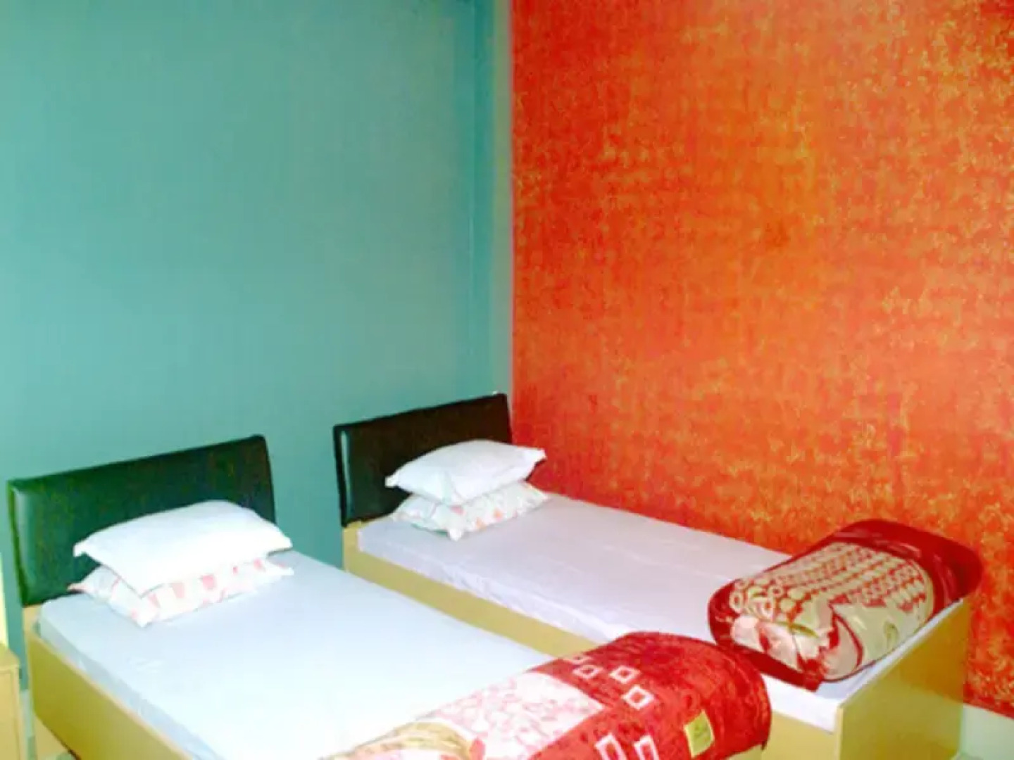 Hotel Paying Guest