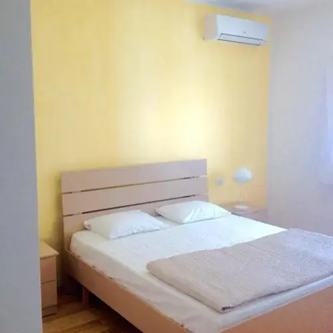 Amberyellowbnb
