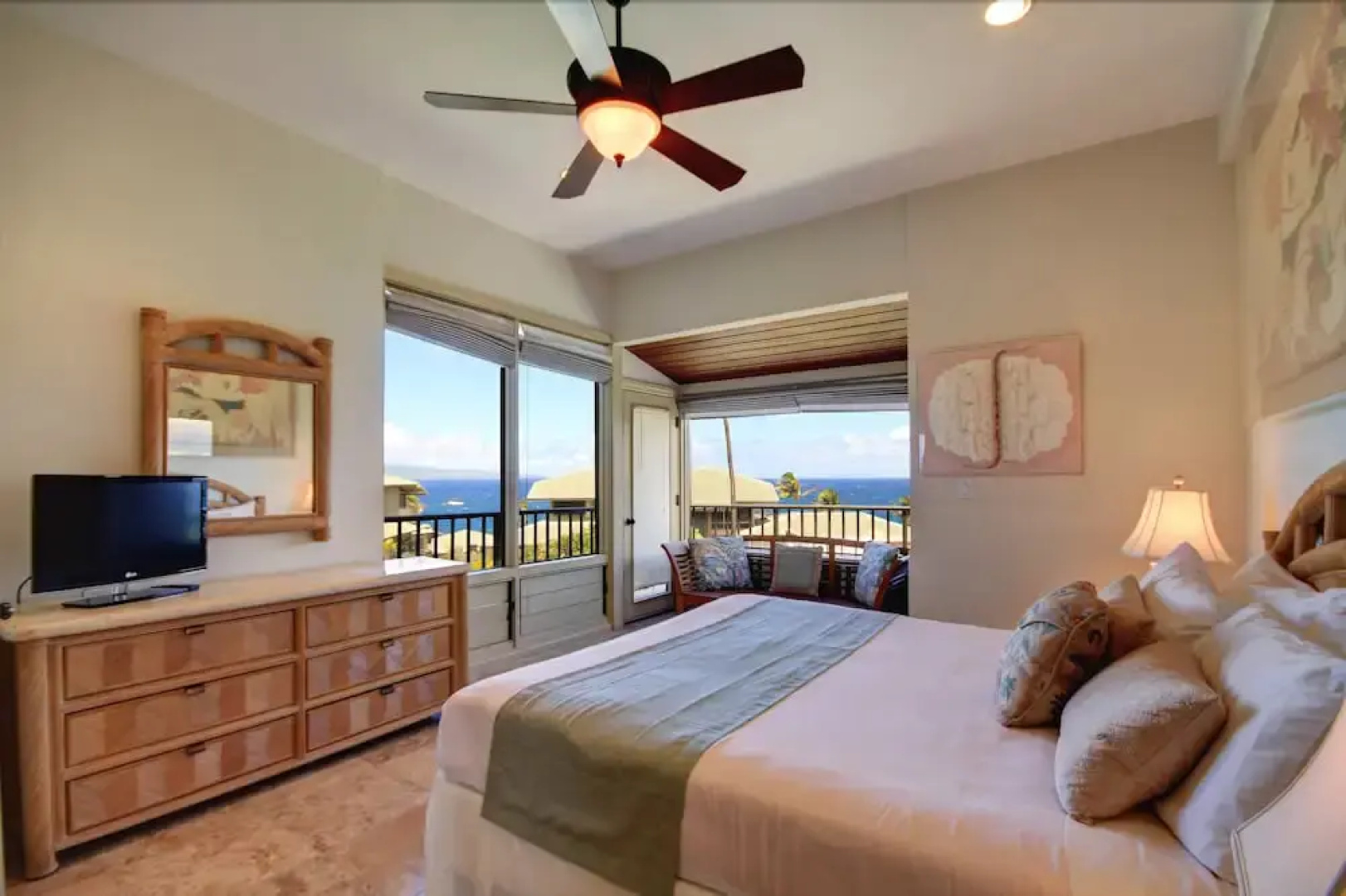 Bay Villa 11B3-4 by RedAwning