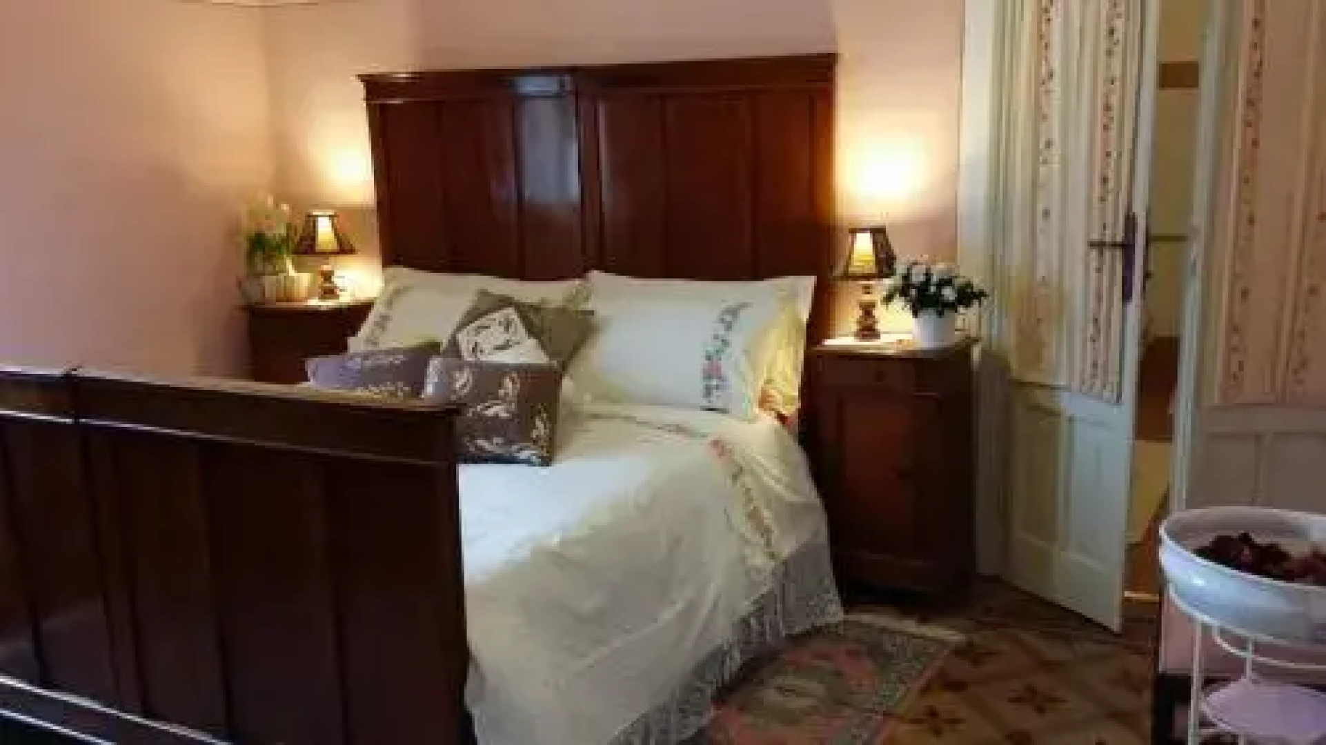White Lady Bed and Breakfast