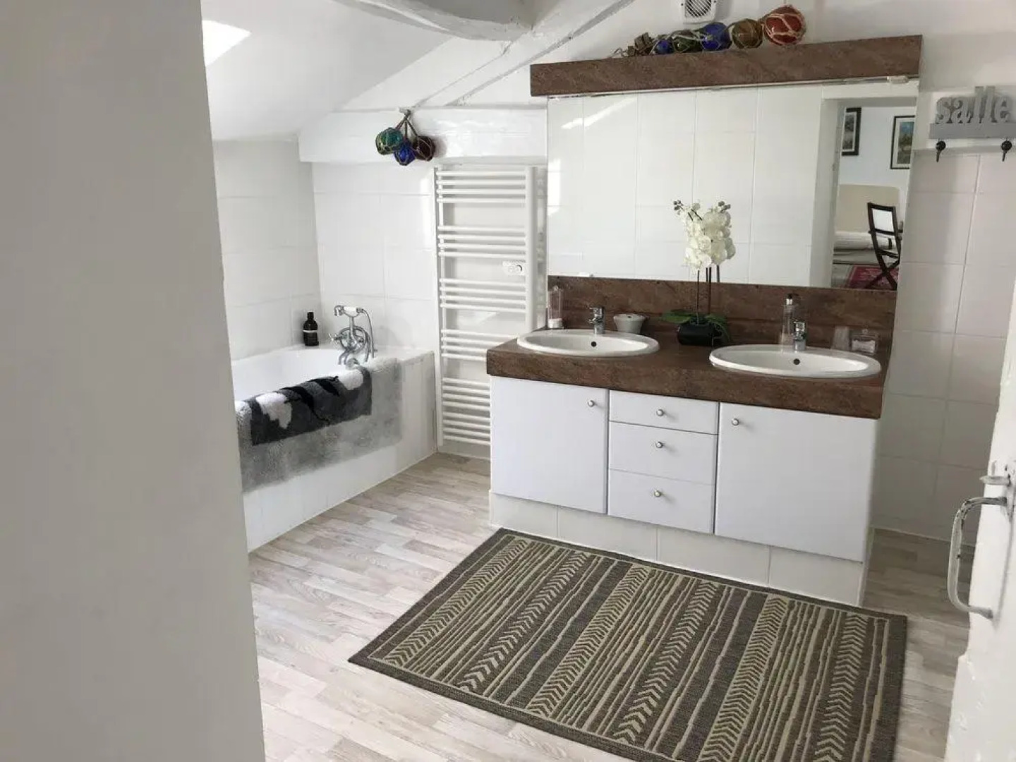 Wisteria House Bed & Breakfast