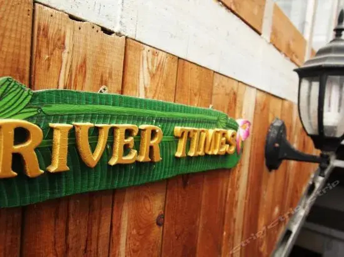 Yangshuo River Times Hotel