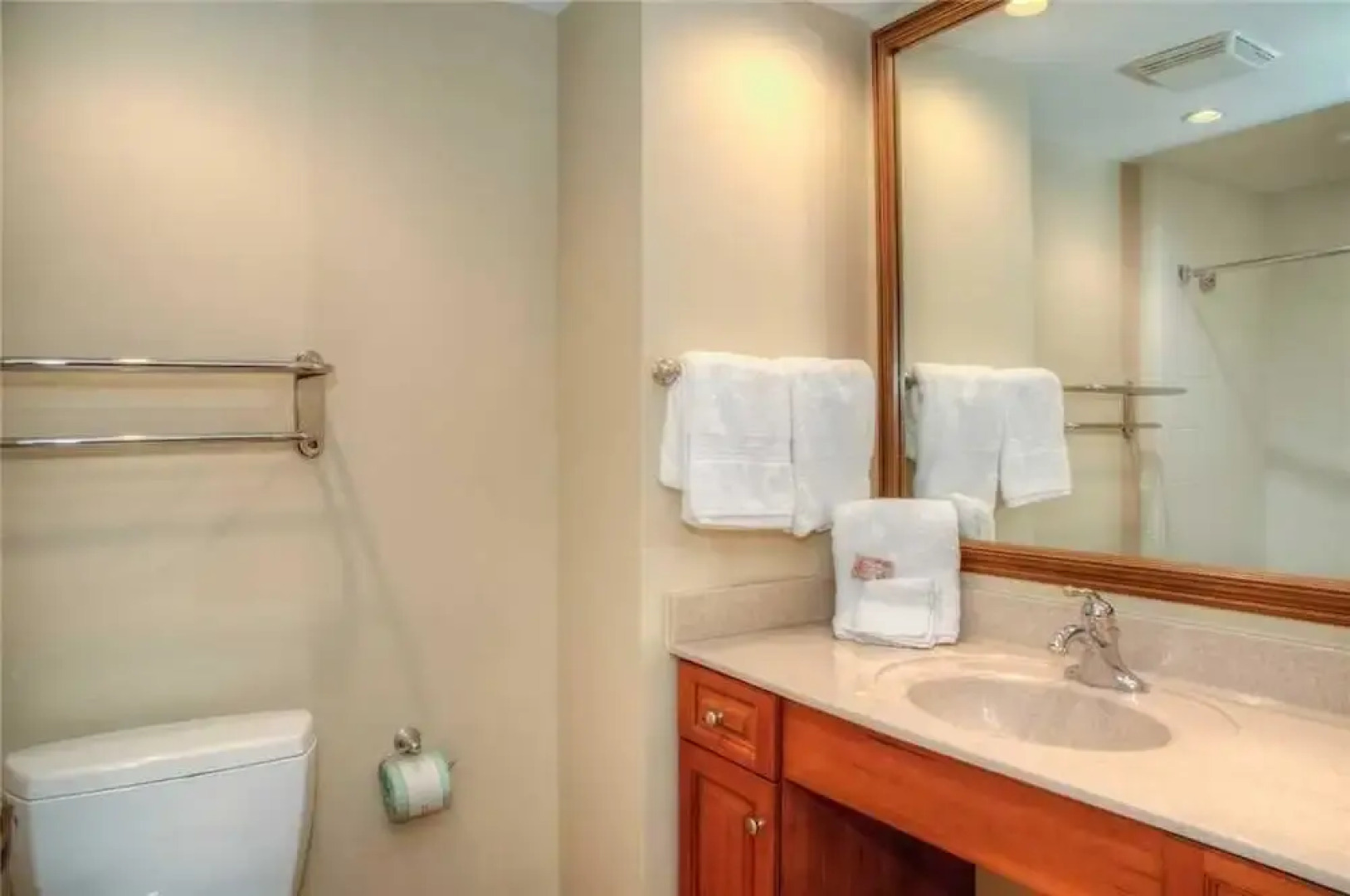 Mar Vista Grande 1109 Ocean Front by RedAwning