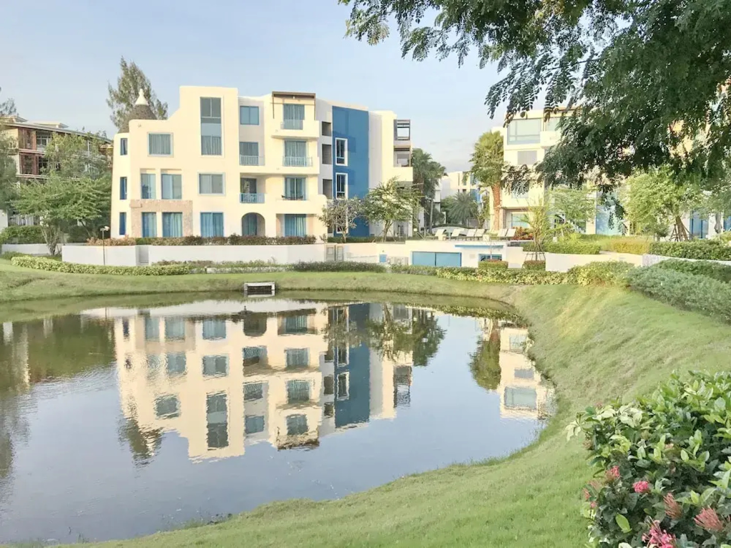 The Crest Santora Luxury