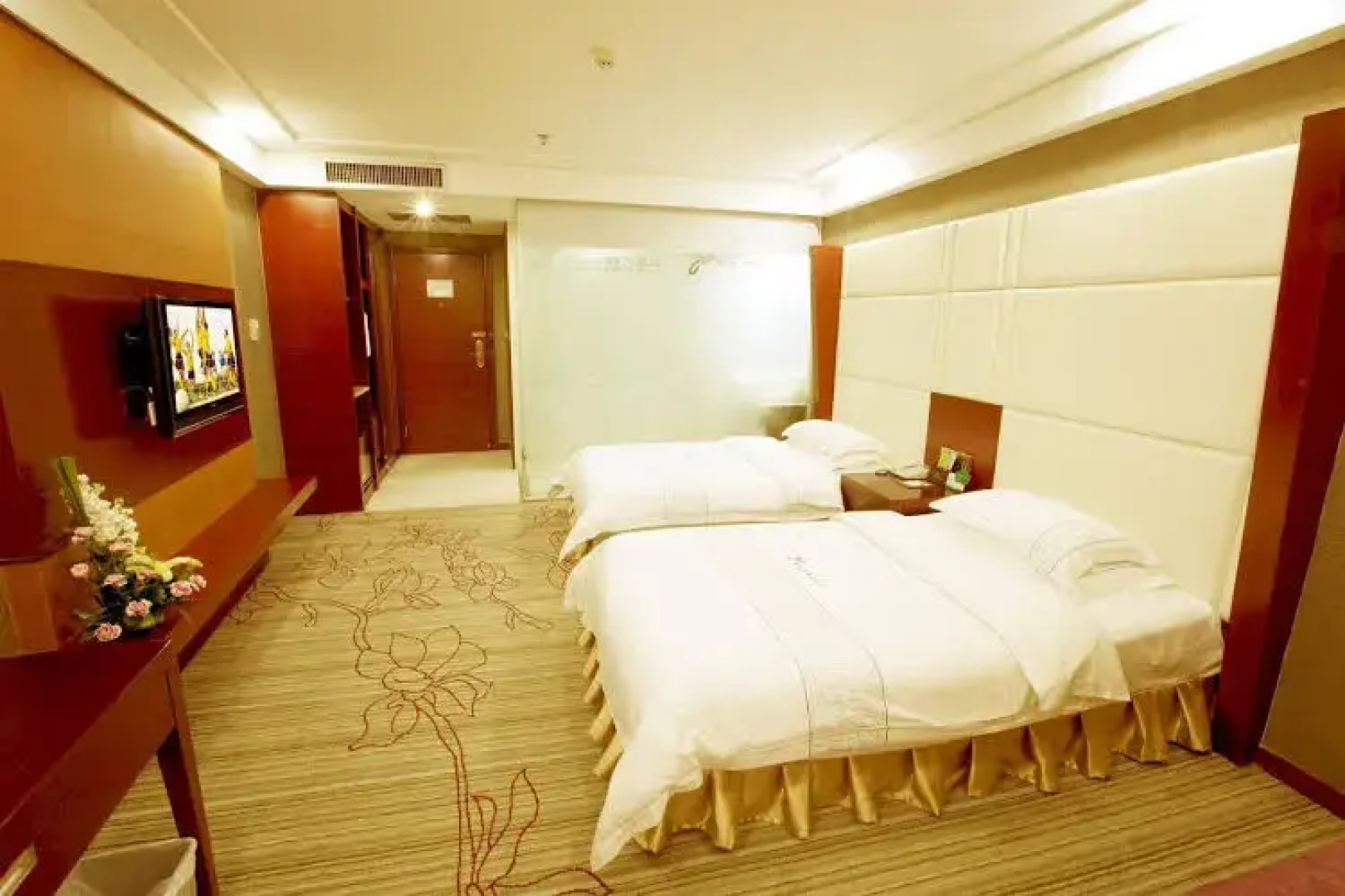 Shuanglong Plaza Hotel