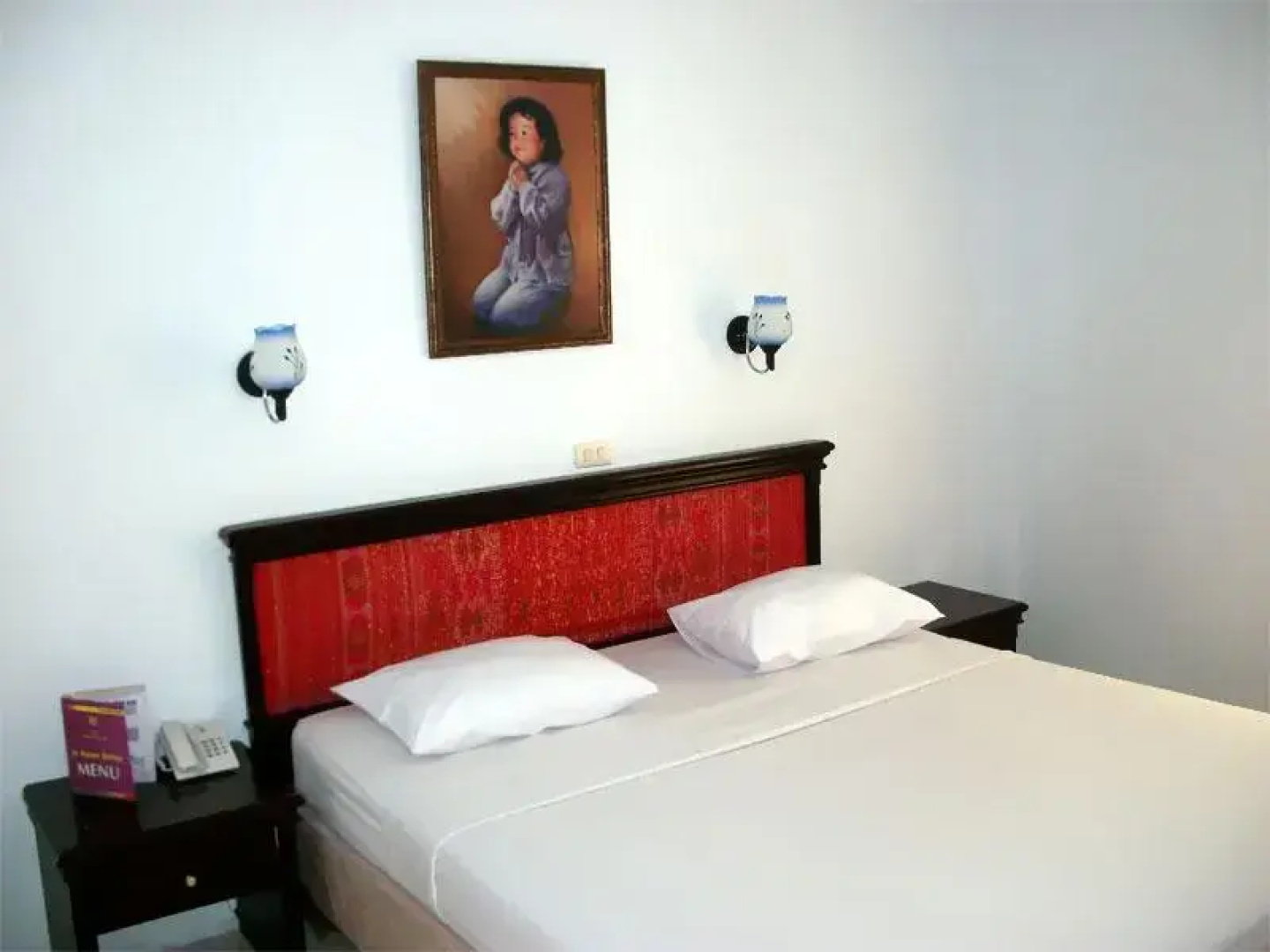 Pia Hotel