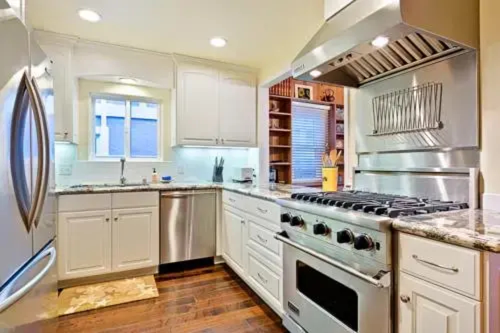 NB-214 - Coral Beach House