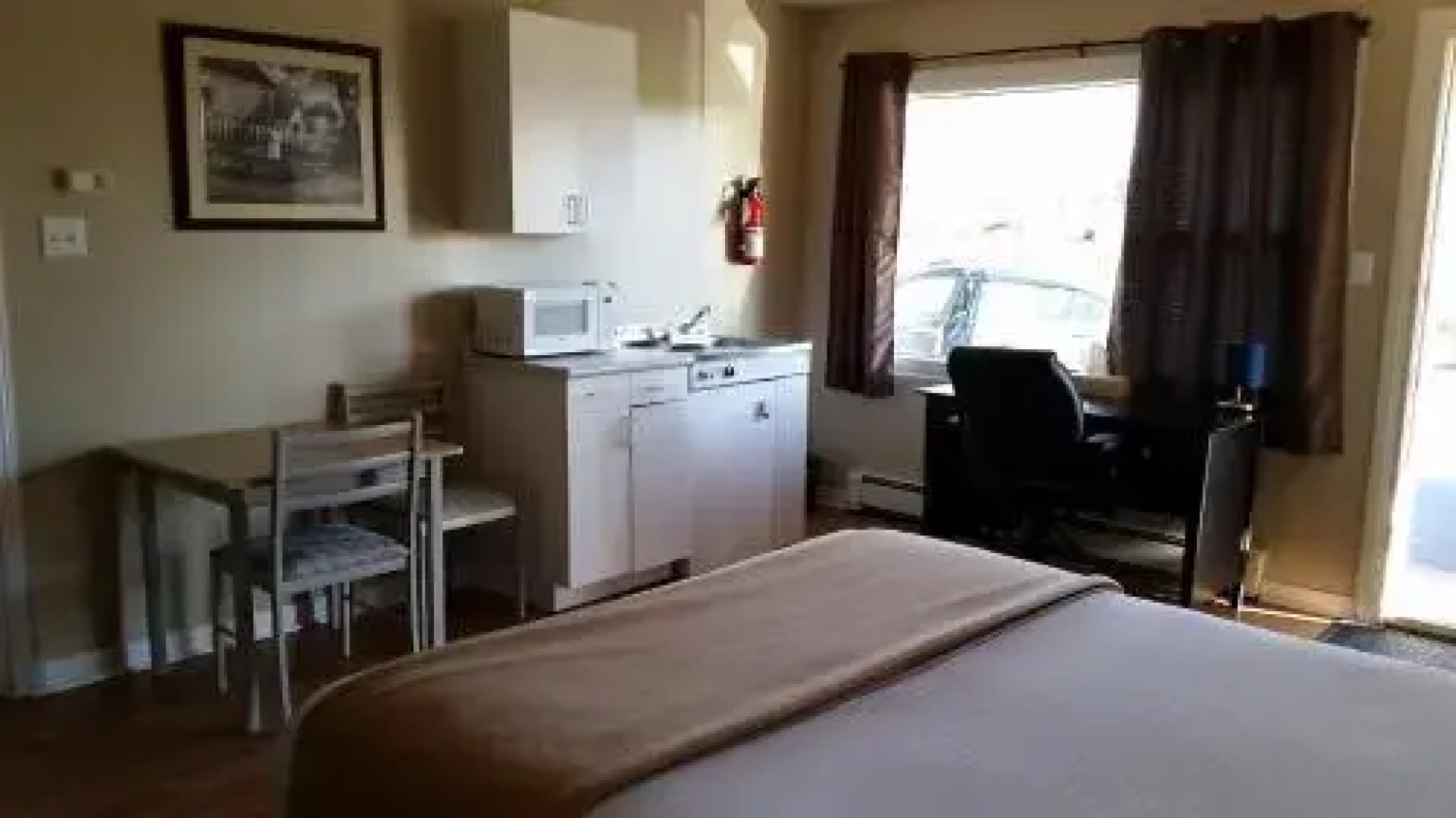 Middleton Motel & Suites