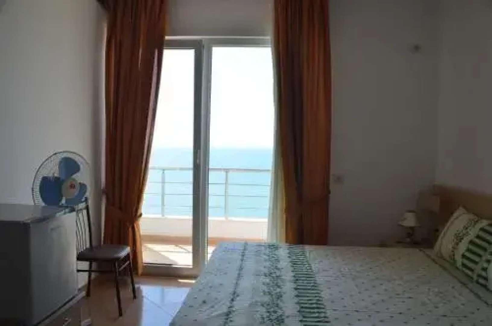 Sunshine Hotel