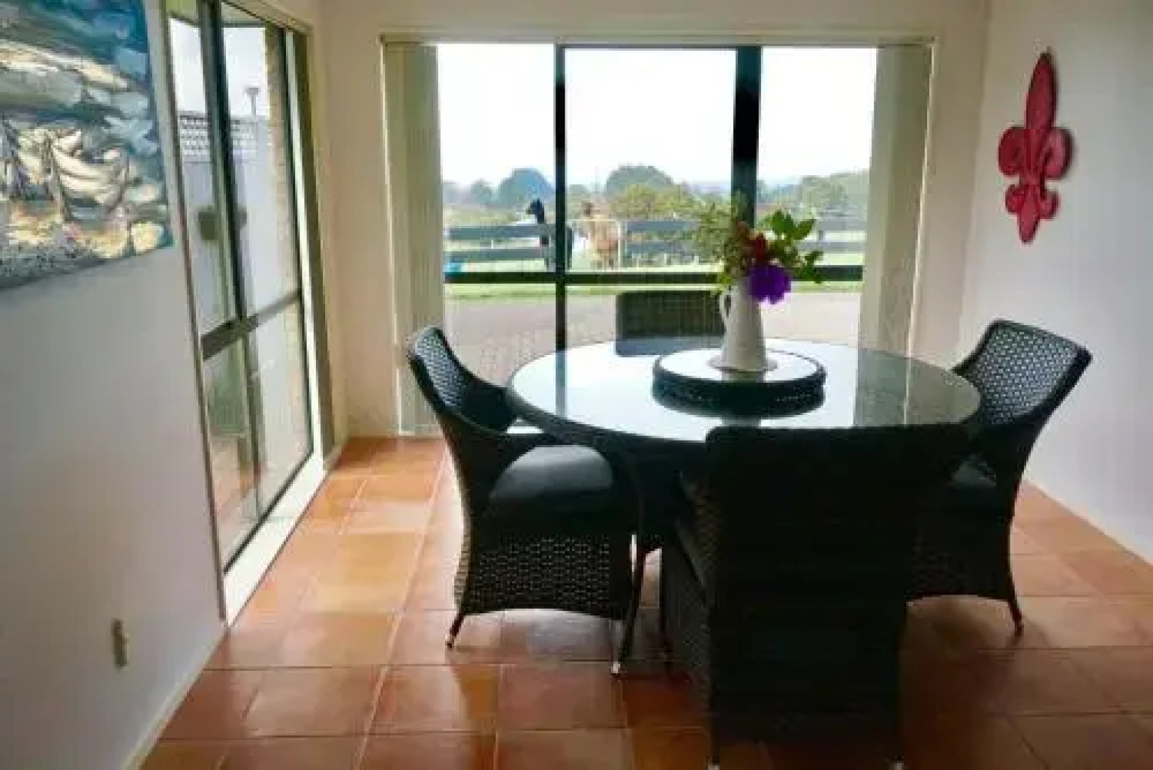 YiFan Lake View Manor In Rotorua