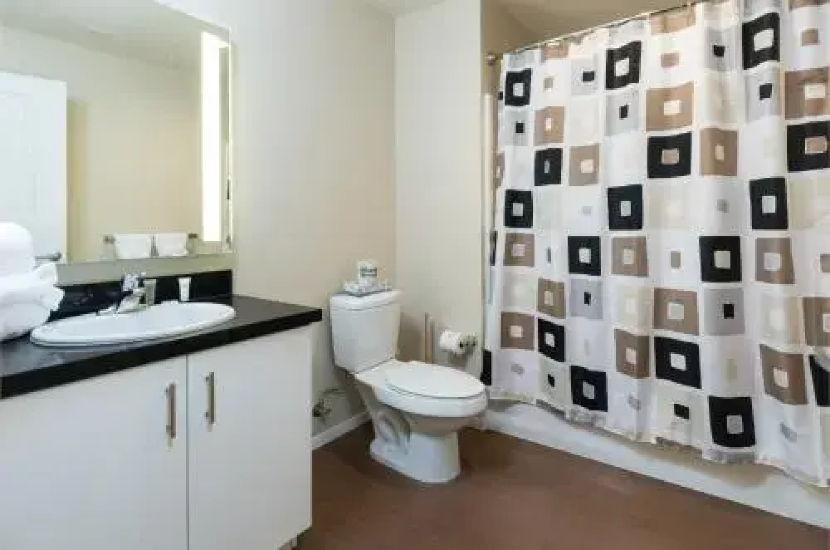 Global Luxury Suites at China Basin