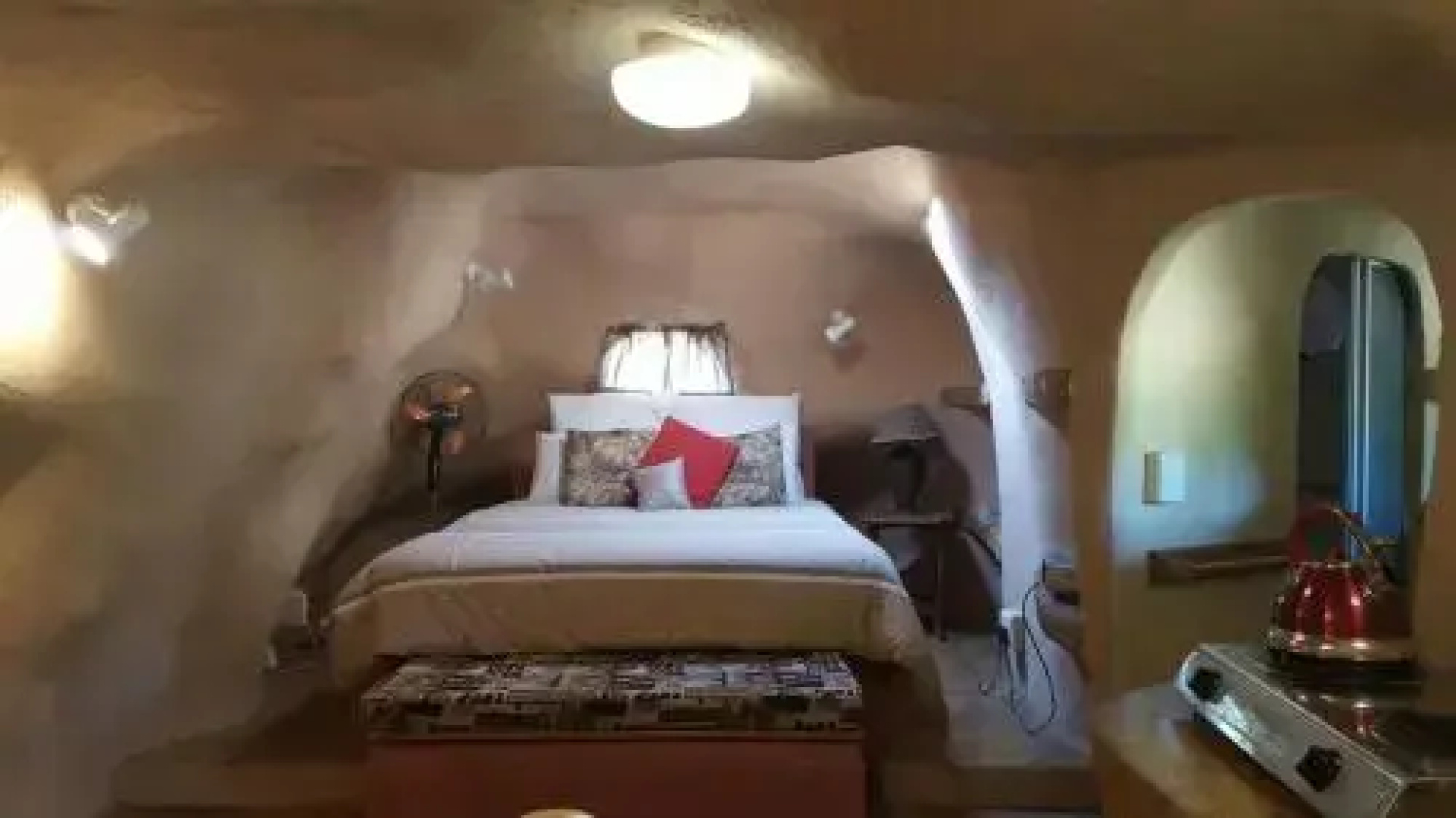 Rockwood Earth Lodge