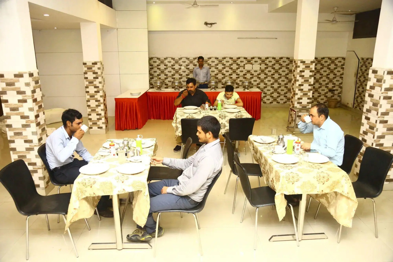 OYO Premium Cyber Hub