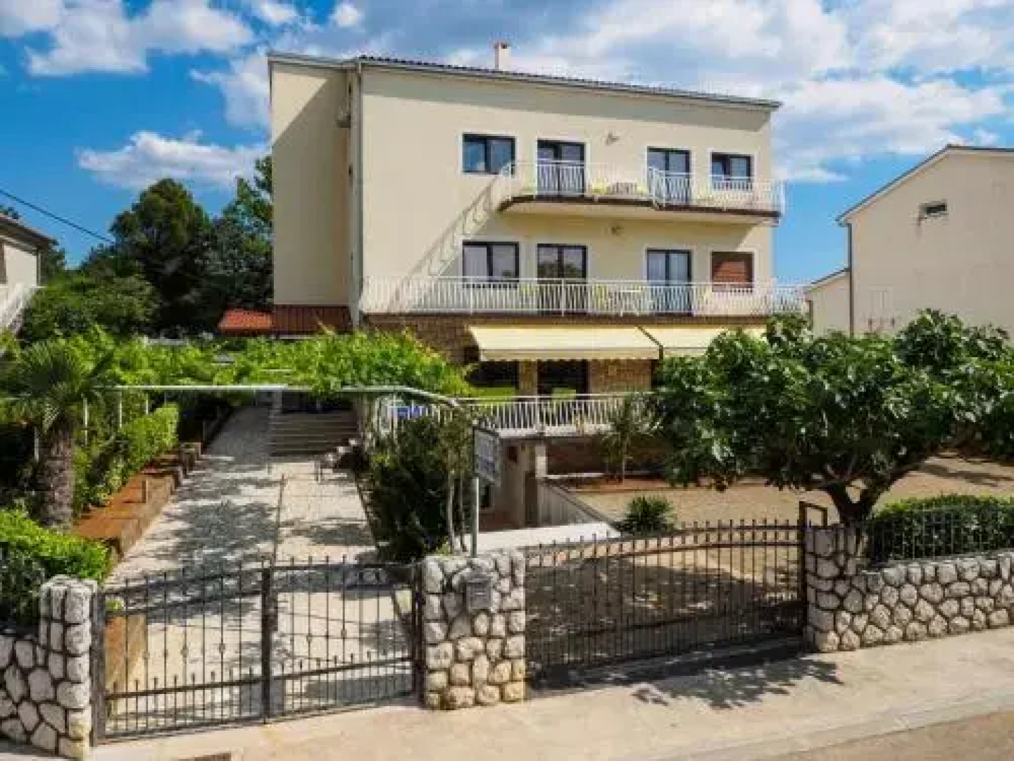 Villa Petra