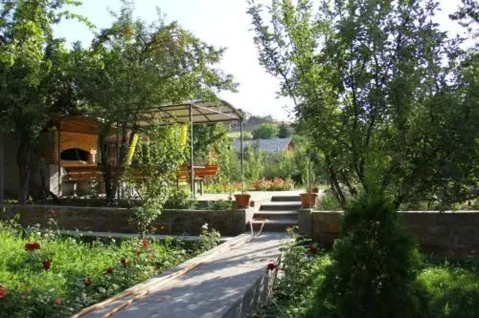 B&B Hasmik
