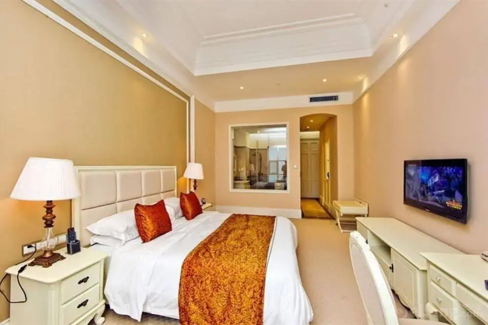 Yantai Blue Sky Hotel