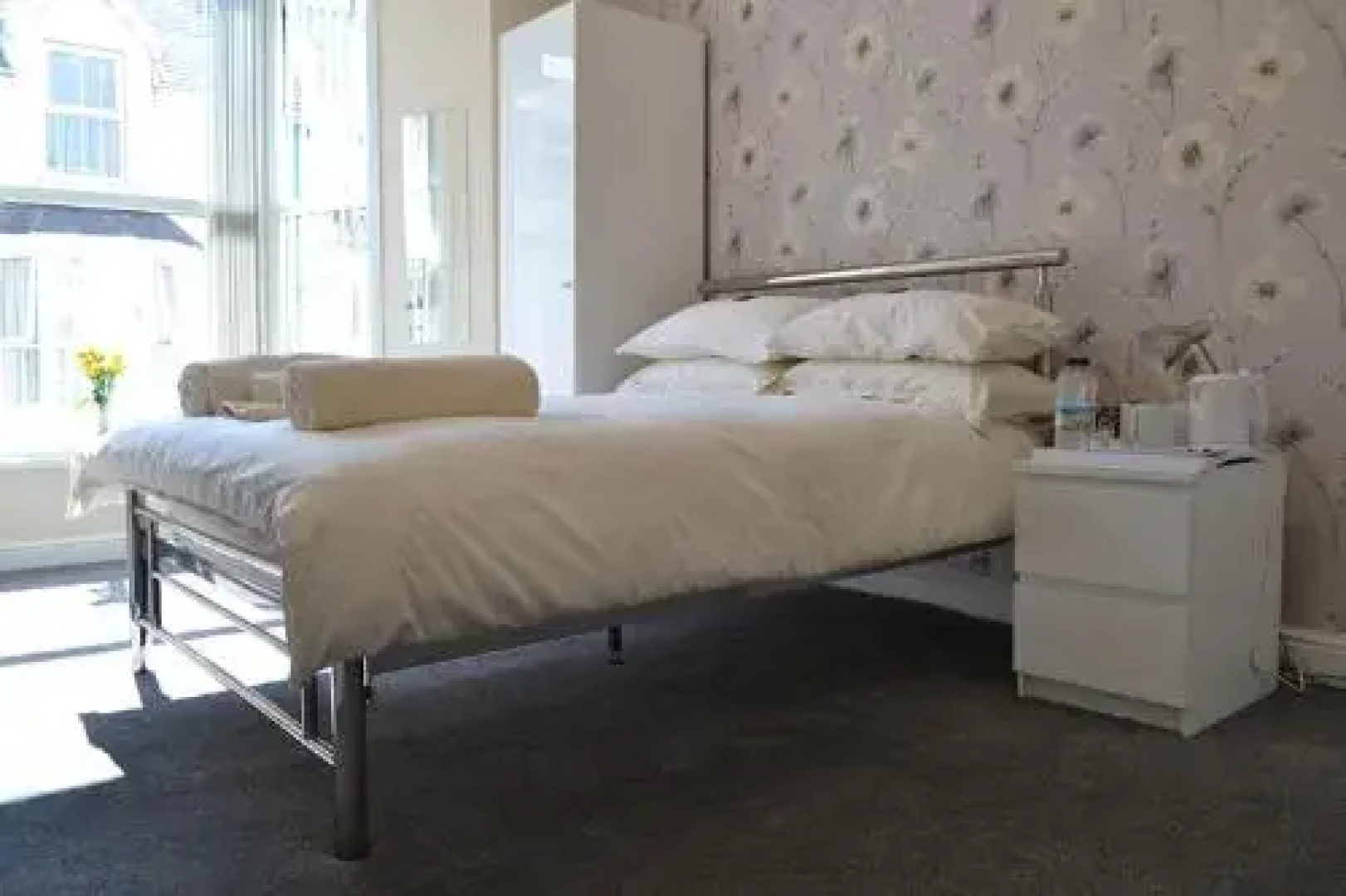White Rose Guest House