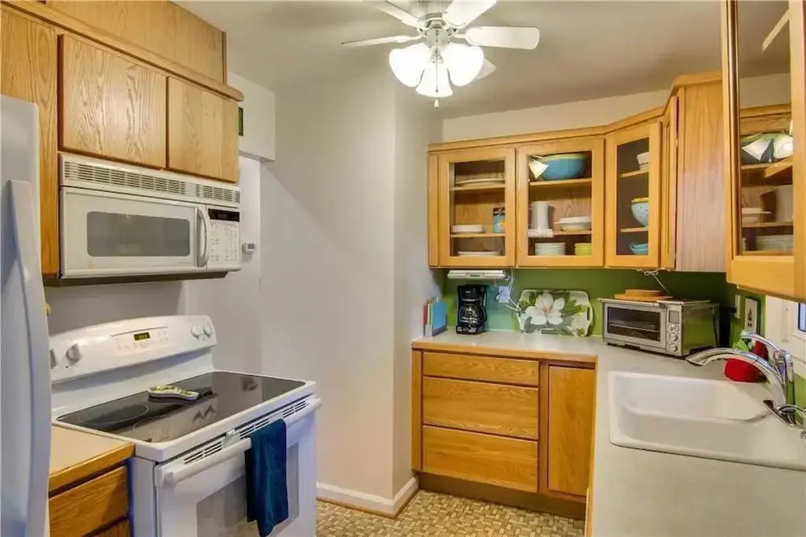 29th Avenue 20 by RedAwning
