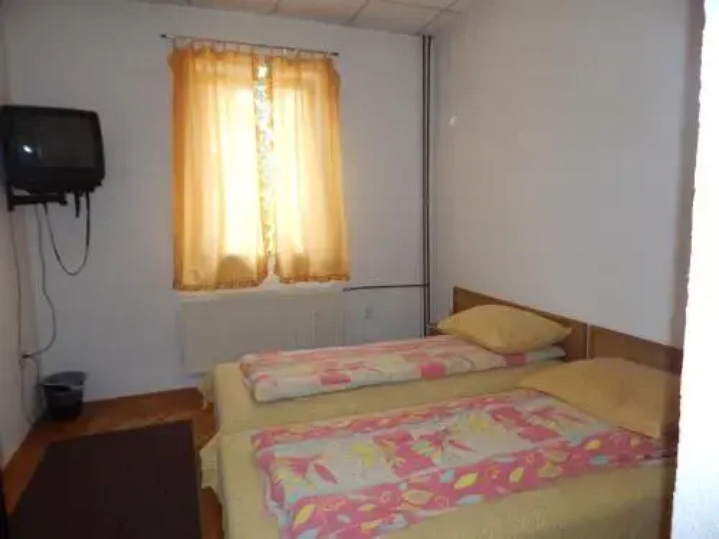 Guest House Alibi