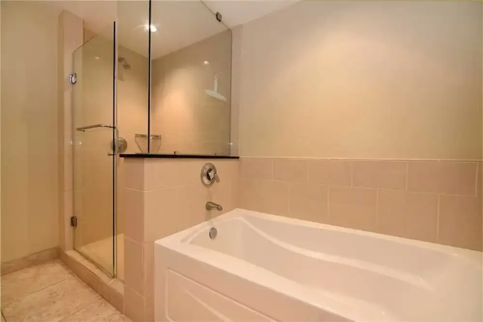 Honua Kai-Konea #539 - 2 Br condo by RedAwning