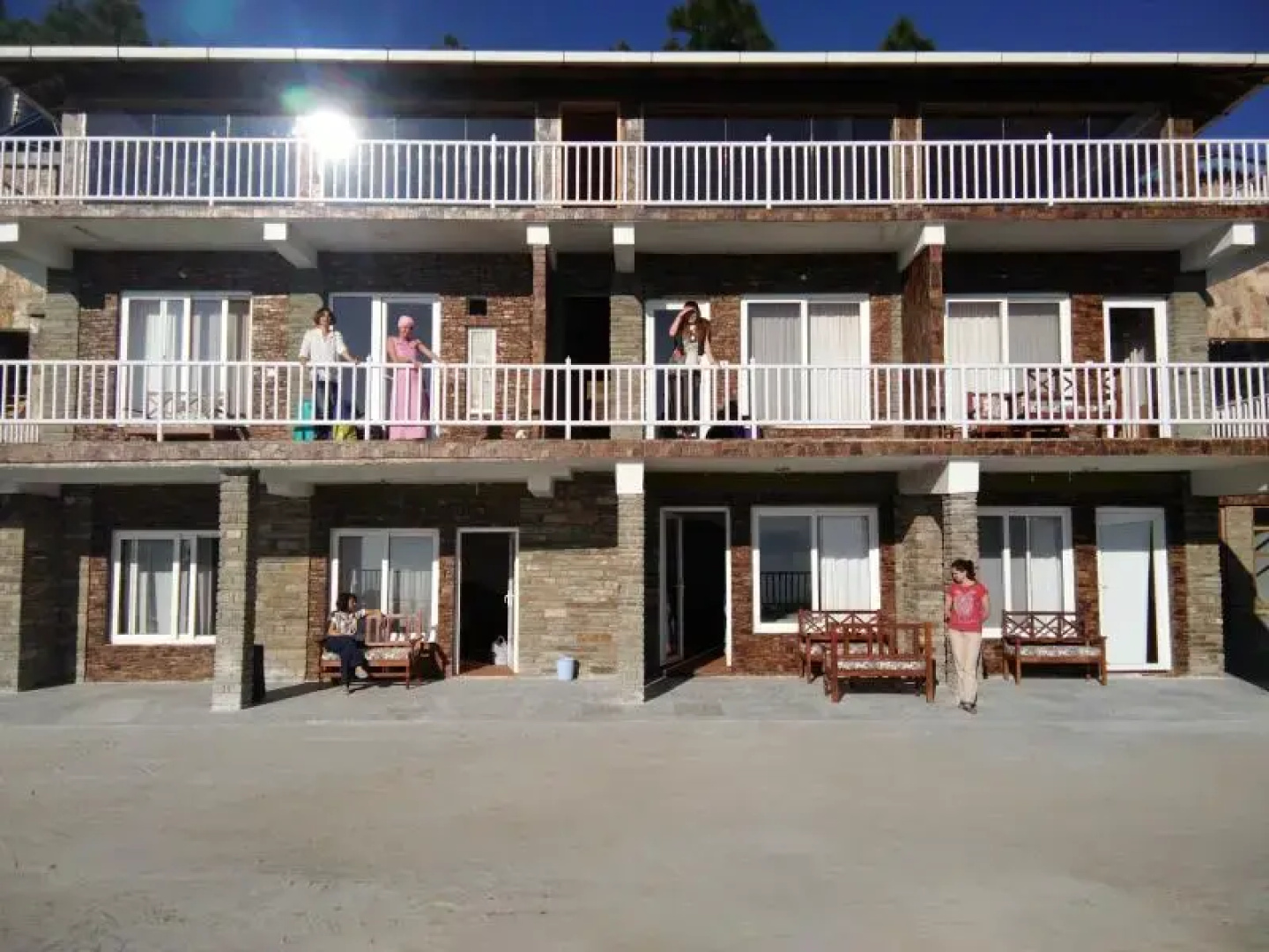 Kasar Rainbow Yoga Retreat
