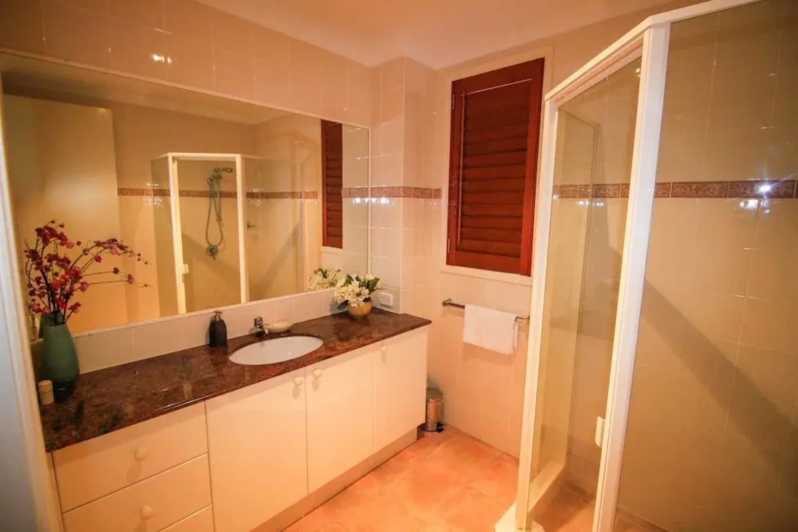 Absolute Beachfront Family Holiday Home