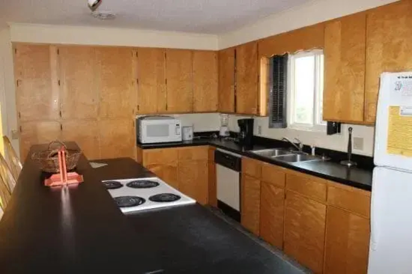 Tahiti Sweetie 4 Br home by RedAwning