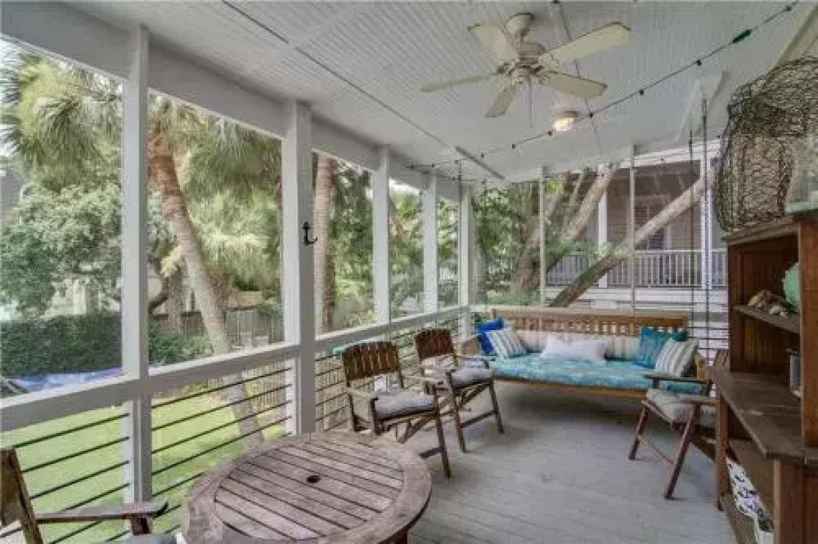 Carolina Boulevard 122 by RedAwning