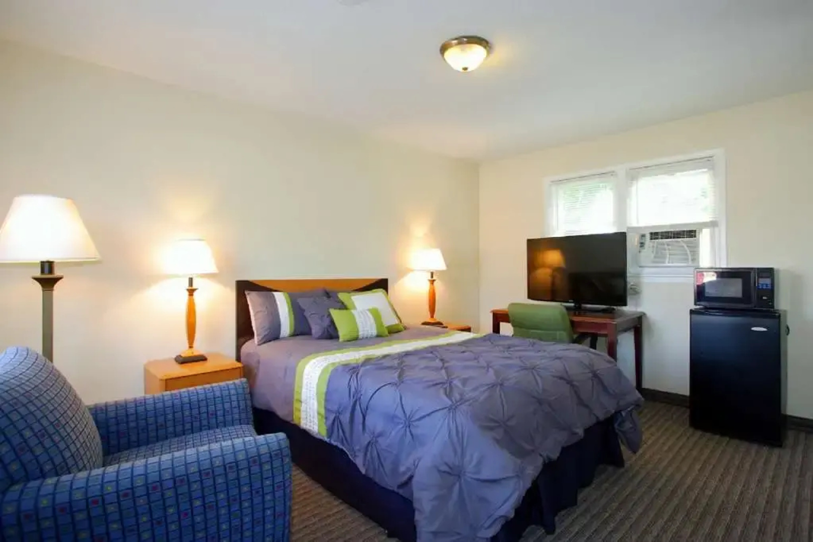 7-hi Budget Motel