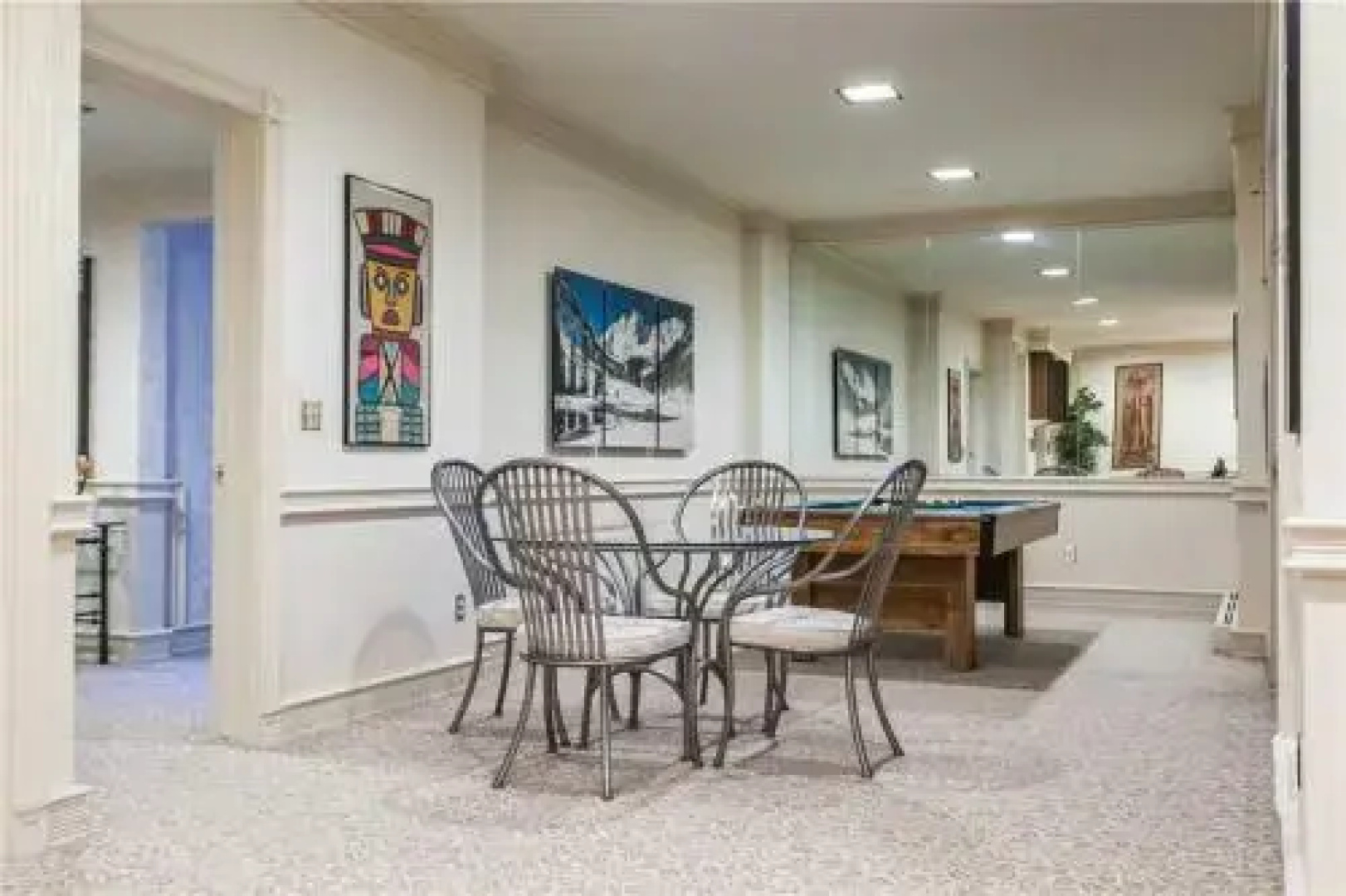 West End Splendor - 5 Bedrooms Home