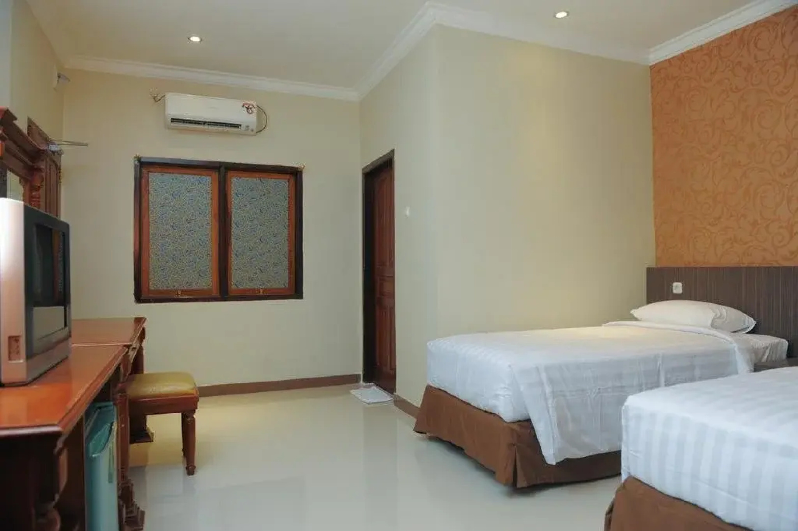 Sylvia Budget Hotel