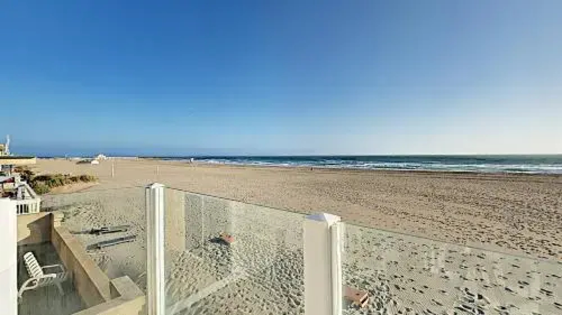 817 Ocean Drive Home - 4 Br home by RedAwning