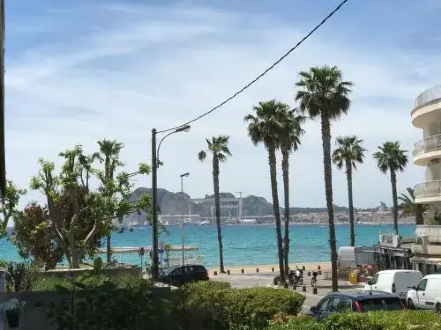 St. Jean La Ciotat - Pied dans l'Eau