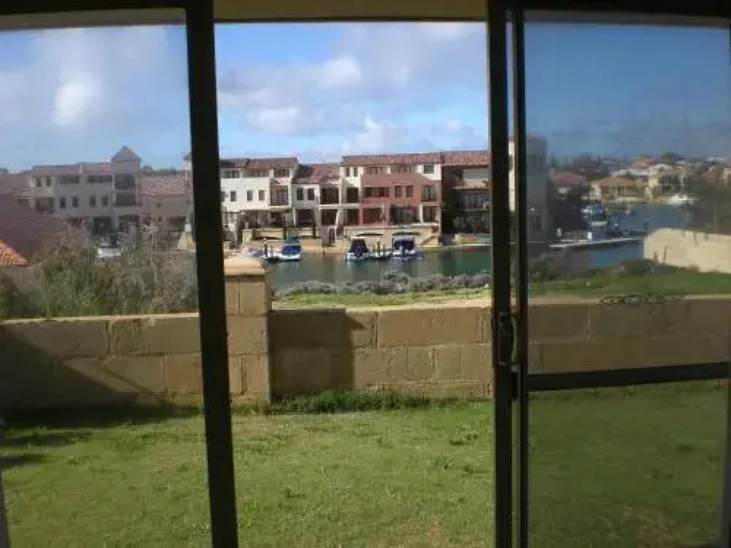 Port Bouvard Holiday Home Mandurah