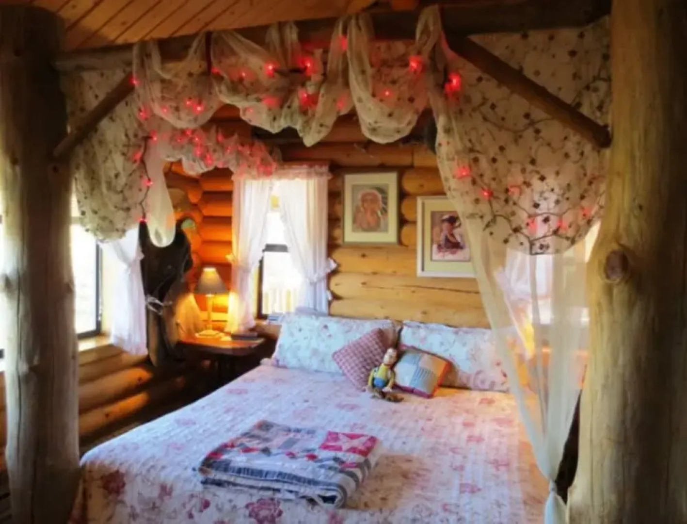 Log Cabin at Lynx Creek Farm