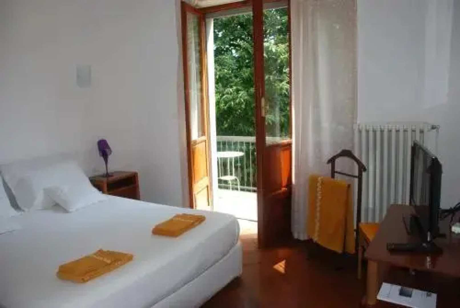 Ebon B&B
