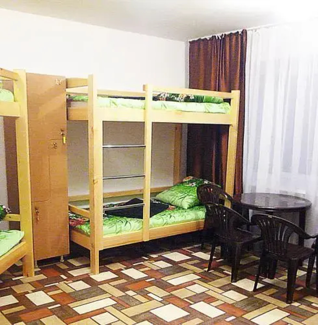 Hostel Barneo