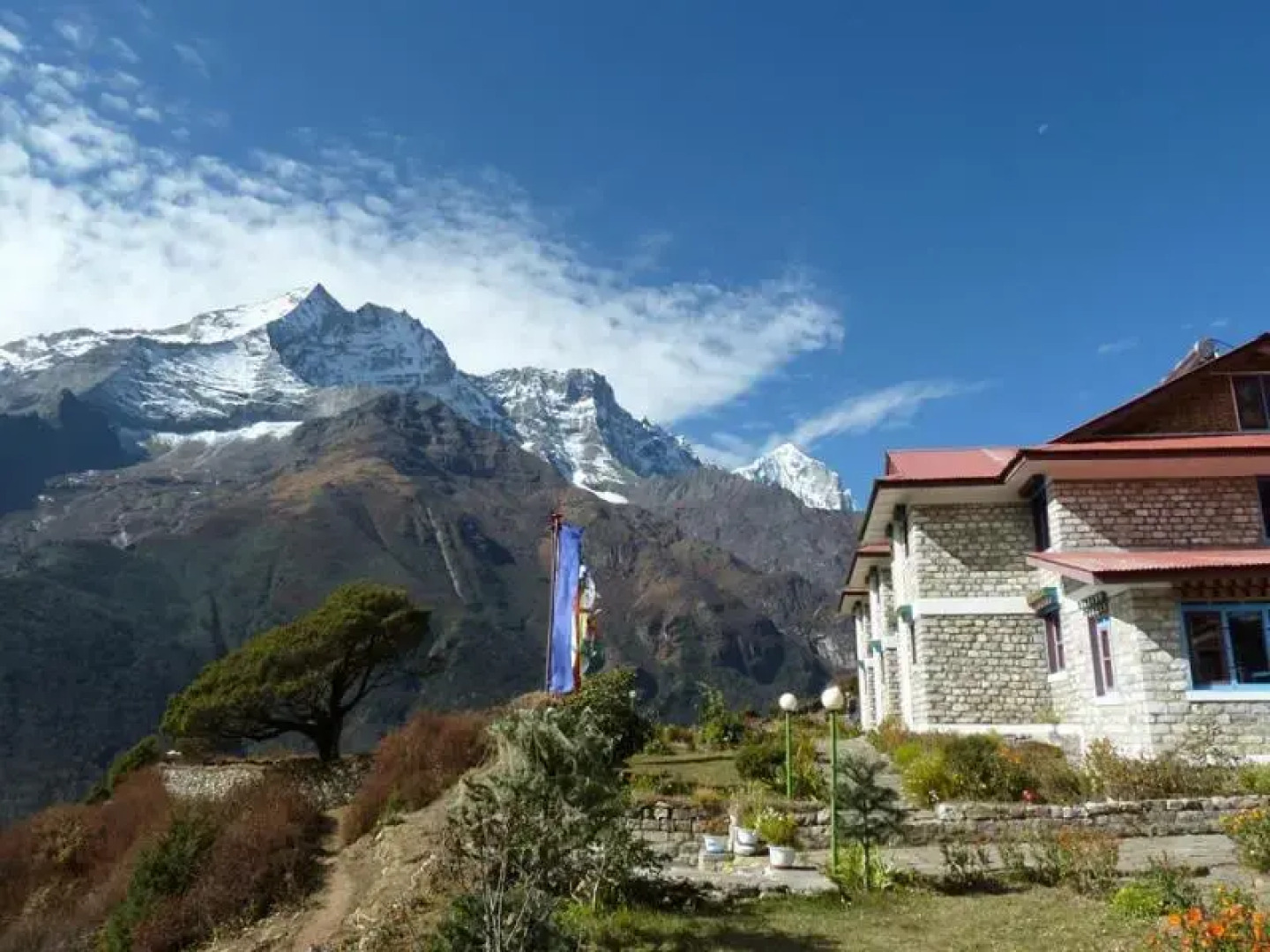 Everest Summit Lodge - Mende