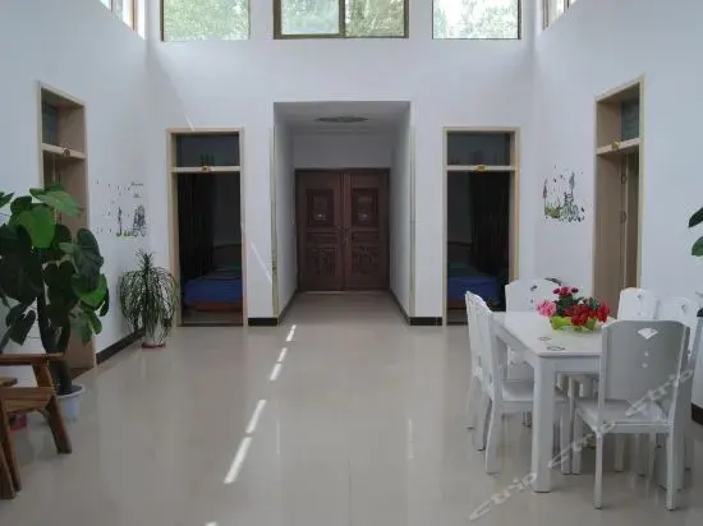 Jiuquan Dunhuang Mengtu Youth Inn