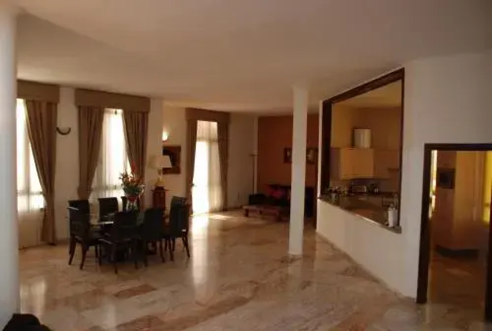 100 Island Village Julia