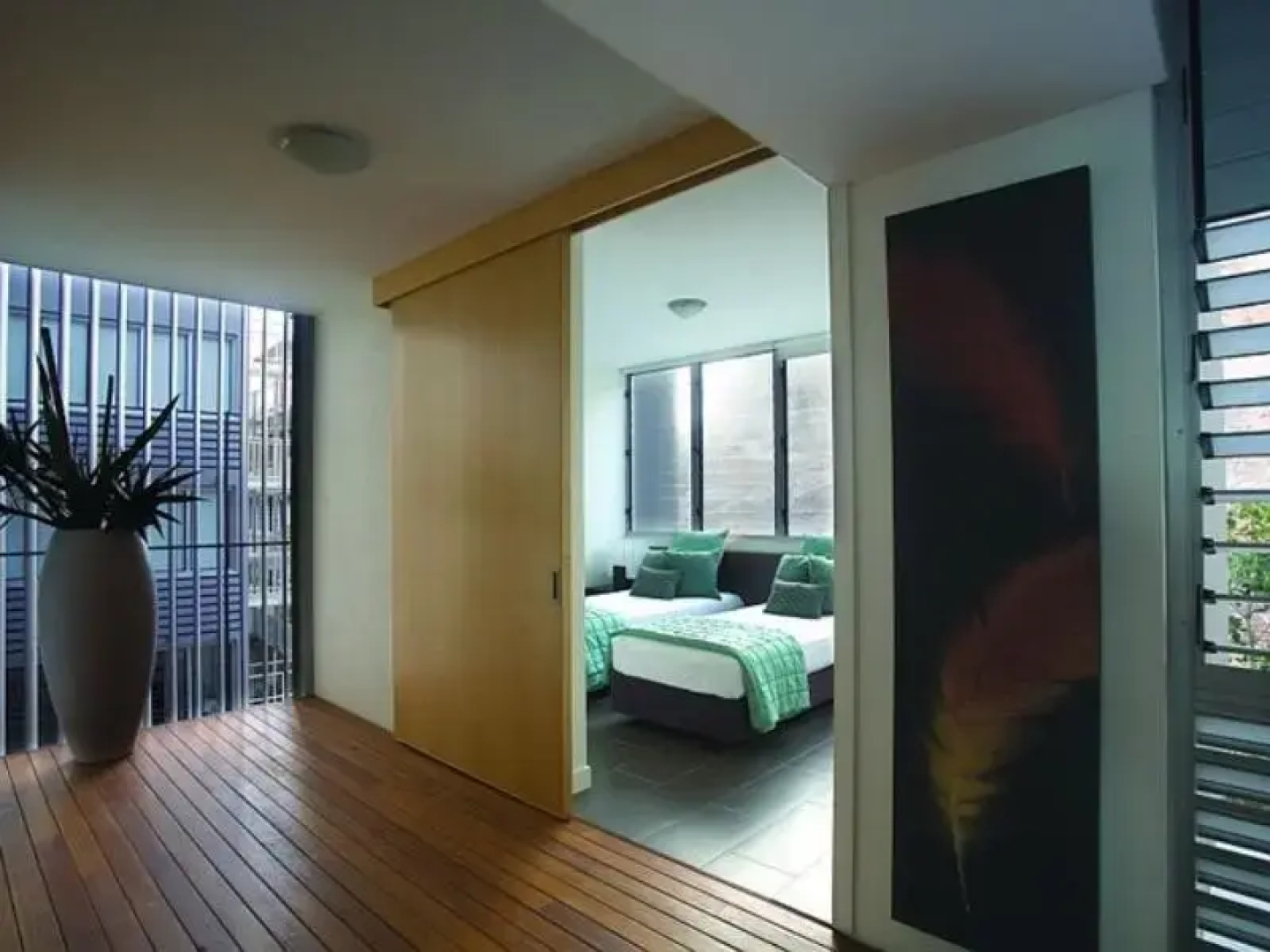 Bright Point Deluxe Holiday Home