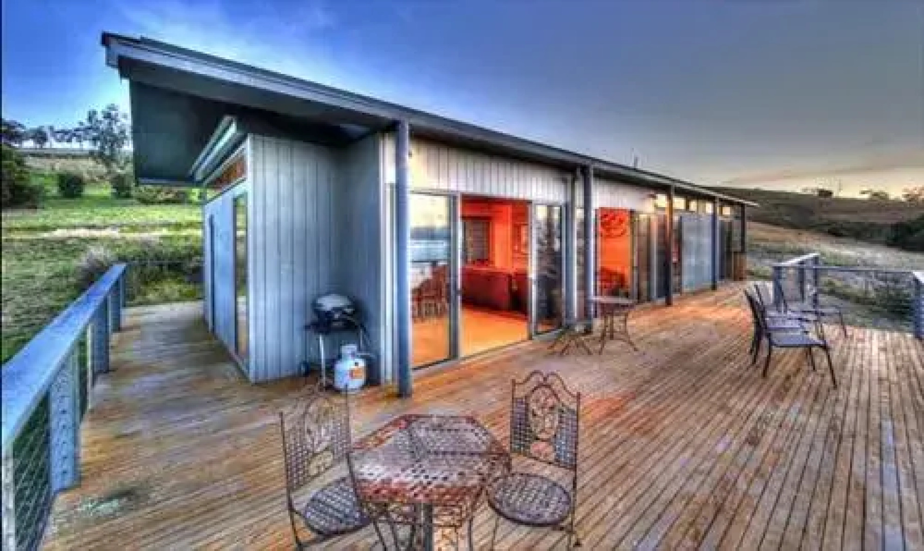 Captains Cabin Bligh Point on Bruny Island