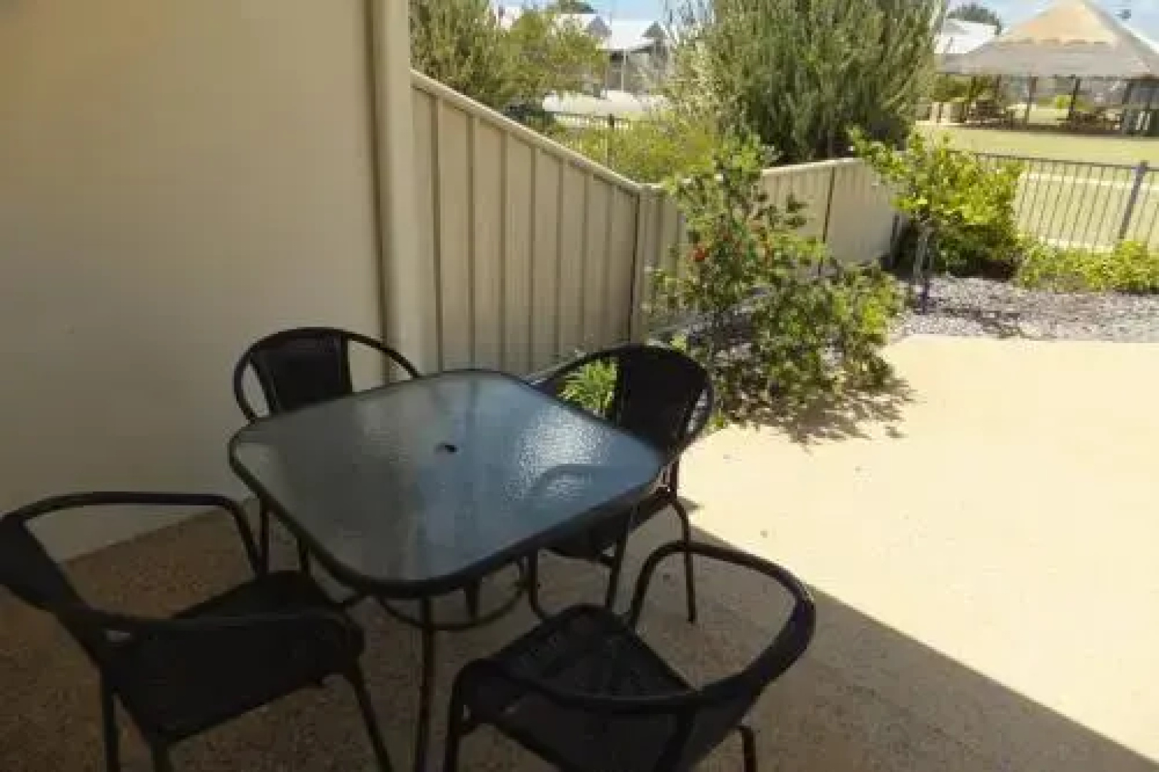 Seafront Unit 25