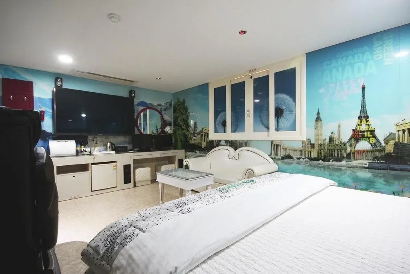 Somnus Motel